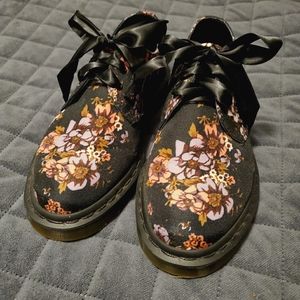 Doc Martens floral oxfords
